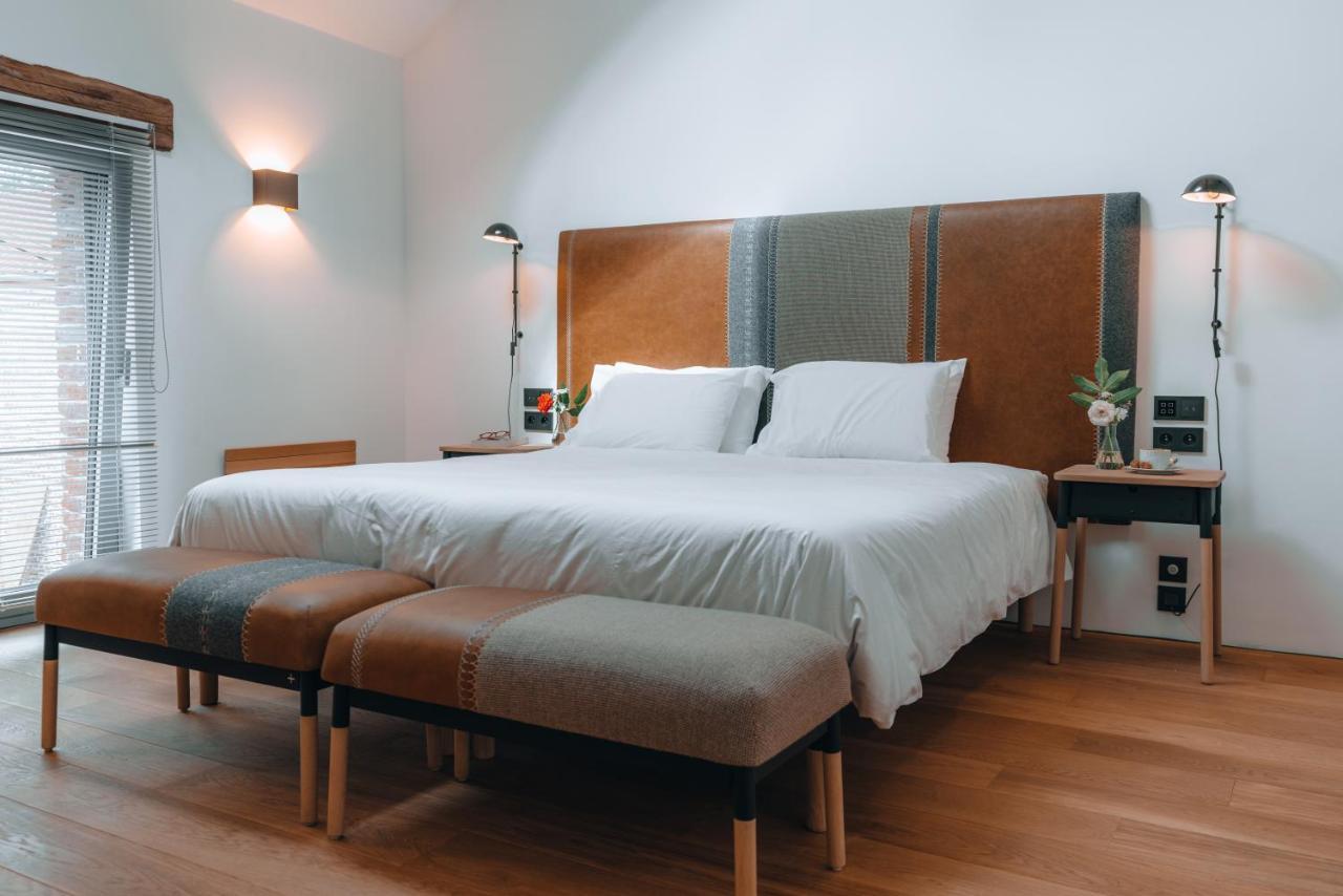Indrani Lodge Loupoigne エクステリア 写真