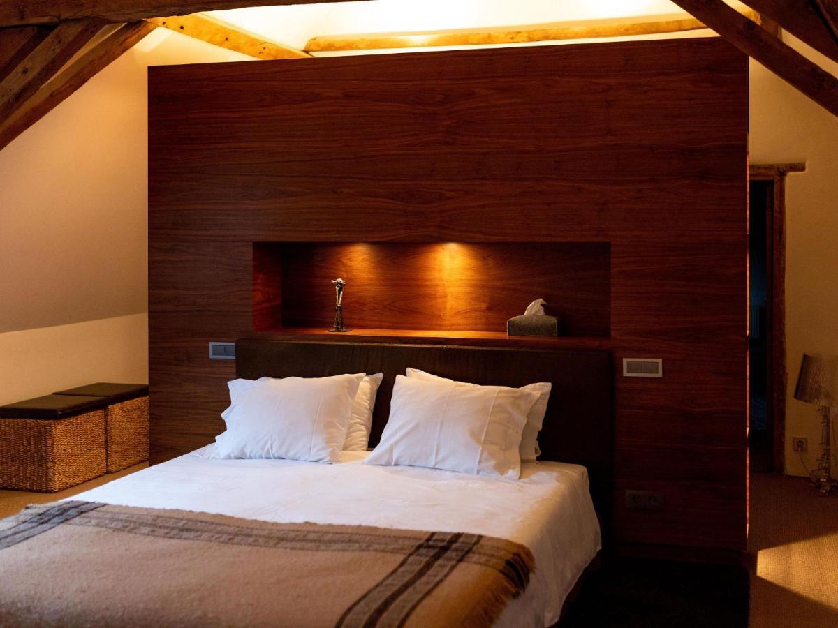 Indrani Lodge Loupoigne エクステリア 写真